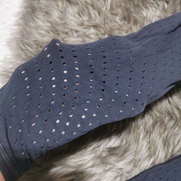 Lululemon Reveal 7/8 Tight *Vortex 25" - Picture 3 of 9